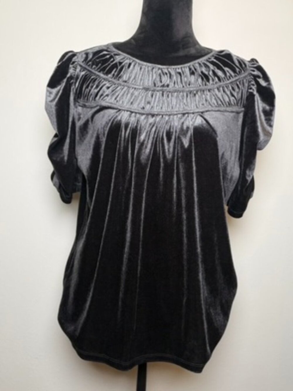 LOFT Petite LP Black Velvet Smocked Puff Sleeve Top Ruched Blouse